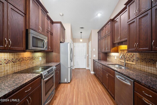 Building Photo - 44 Purrysburg Dr