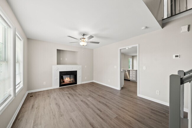 Building Photo - 205 Tonylee Ct