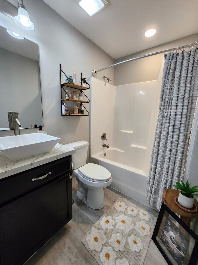 Building Photo - 31547 Ave D