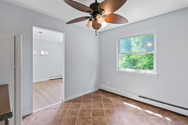 Building Photo - 49 Georgia St