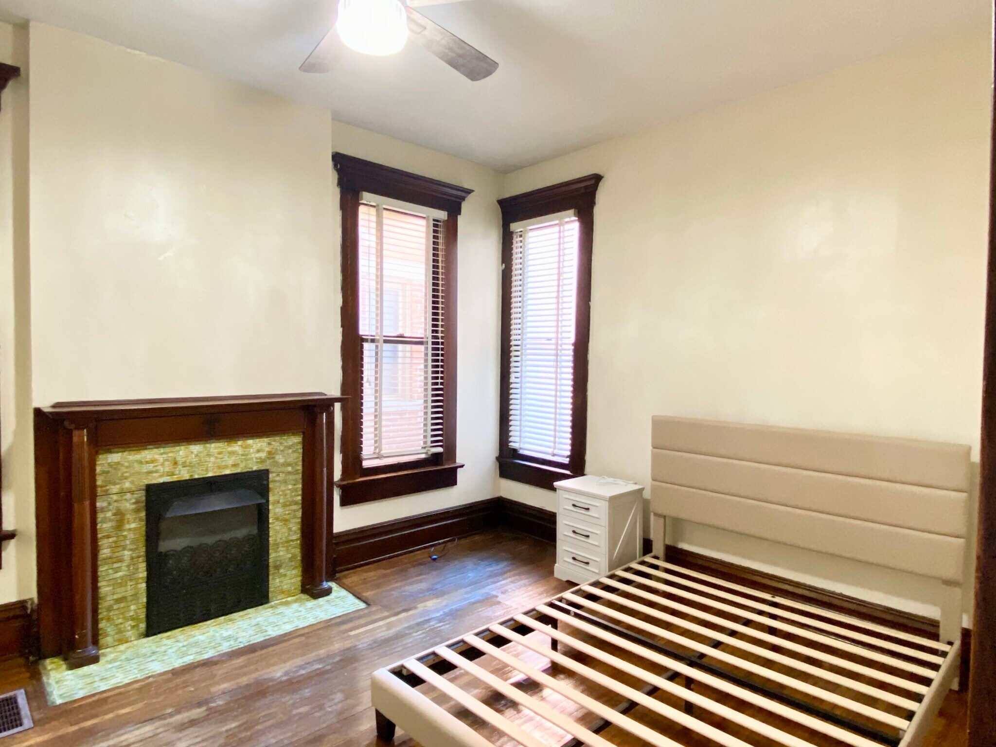 Building Photo - 1374 Neil Ave