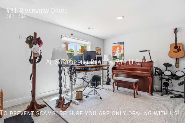Building Photo - 431 Riverview Dr