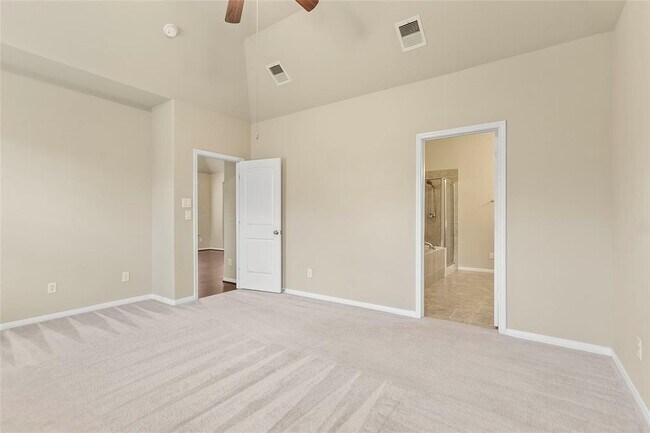 Building Photo - 2474 Garden Shadow Dr