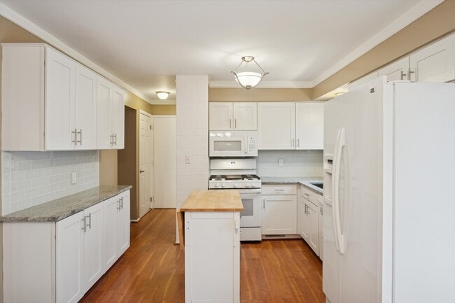 Building Photo - 4254 Halkirk Dr