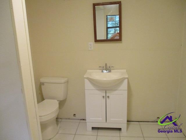 Building Photo - 202 3rd St