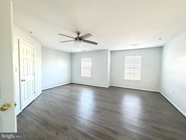 Building Photo - 1905 Bulrush Ct