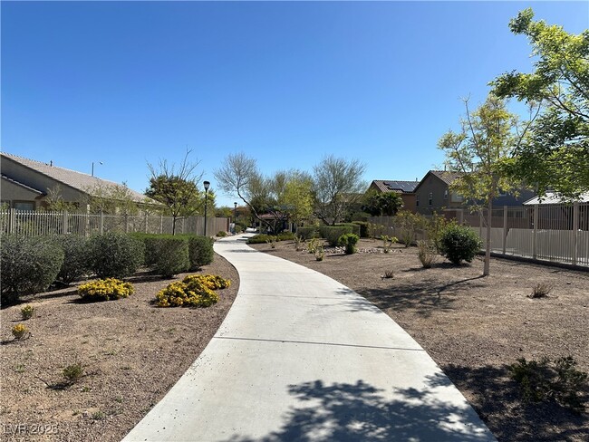 Building Photo - 6545 Cedar Waxwing St