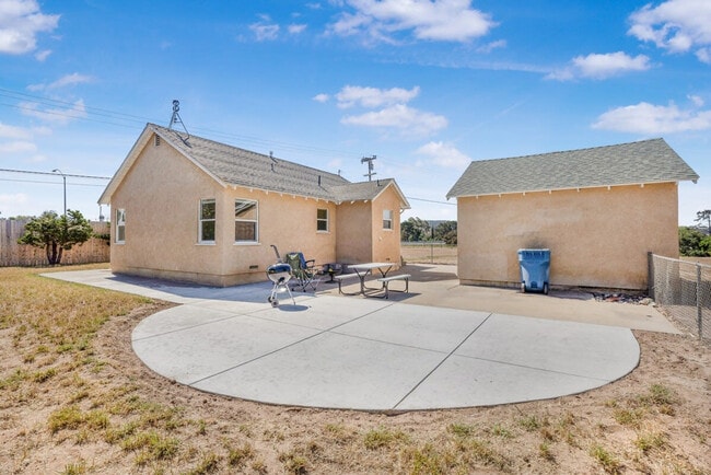 Building Photo - 4807 Foxenwood Ln