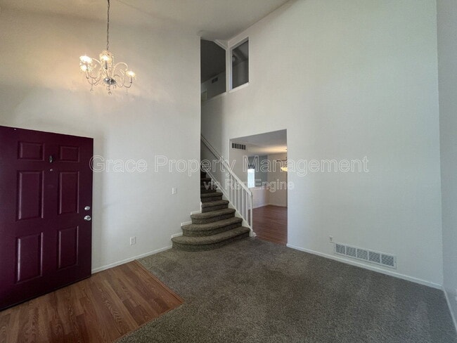 Building Photo - 5337 S Killarney St