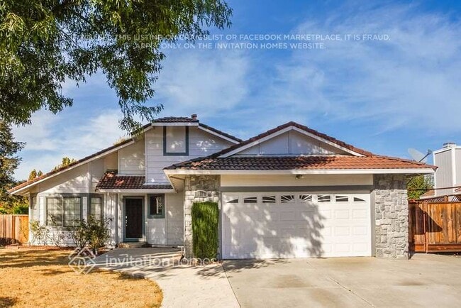 Building Photo - 1401 Mandarin Ct