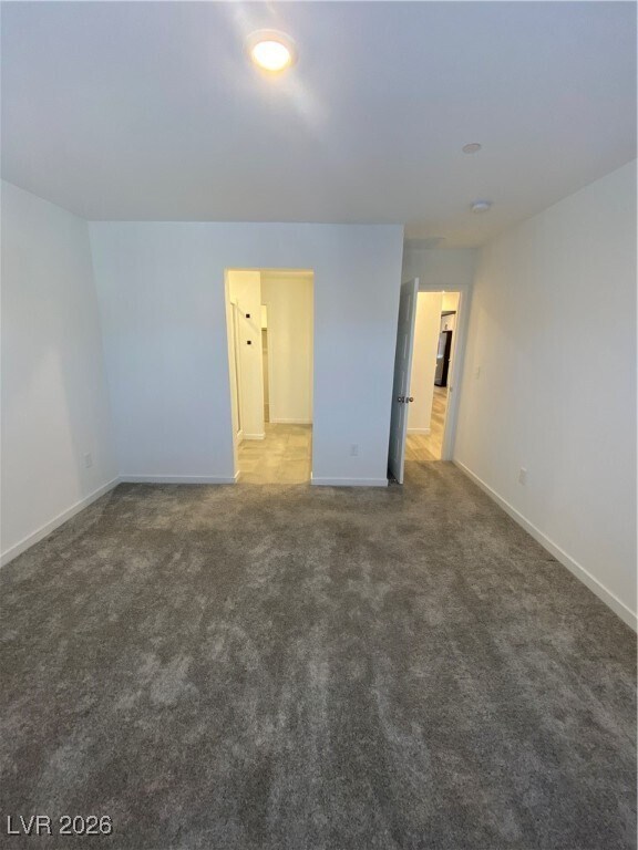 Building Photo - 9215 Sky Pointe Dr