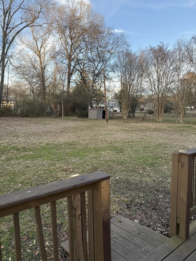 Building Photo - 401 1st Ave N