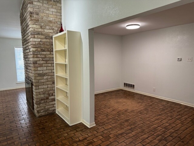 Building Photo - 7909 Habersham Ln