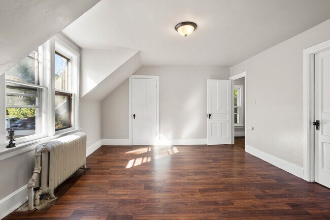 Building Photo - 1314 S 12th St