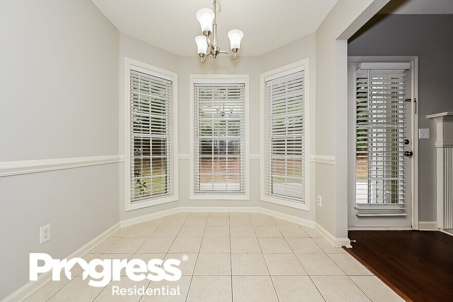 Building Photo - 1014 Vineyard Walk