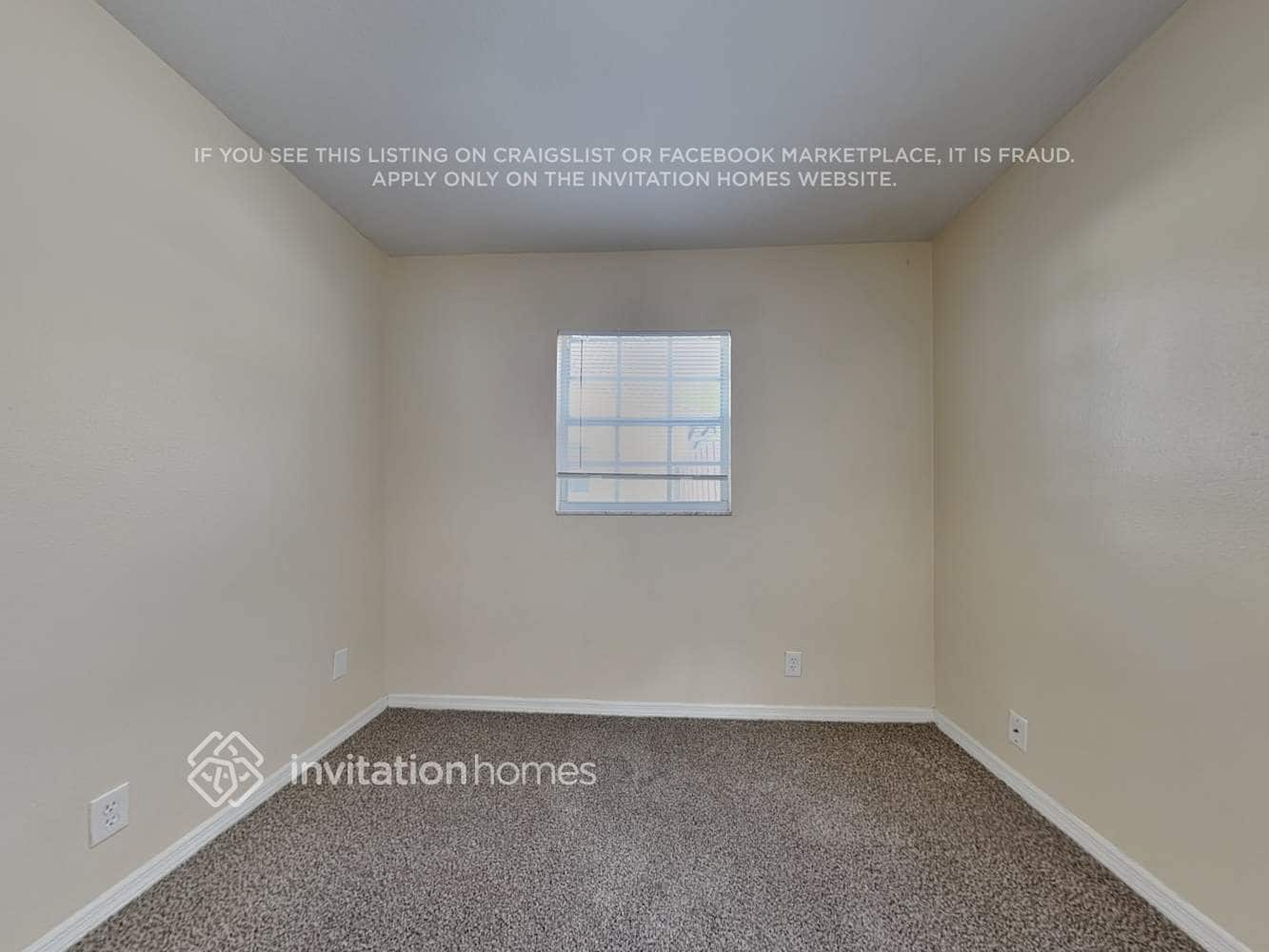 Building Photo - 7605 W Caracas St
