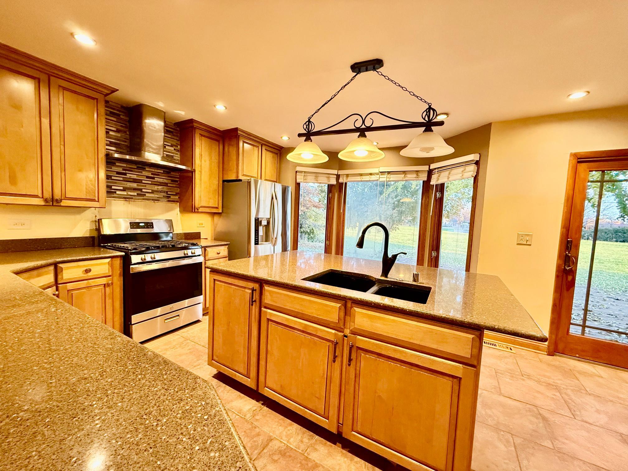 Building Photo - 1205 N Scarlet Ct