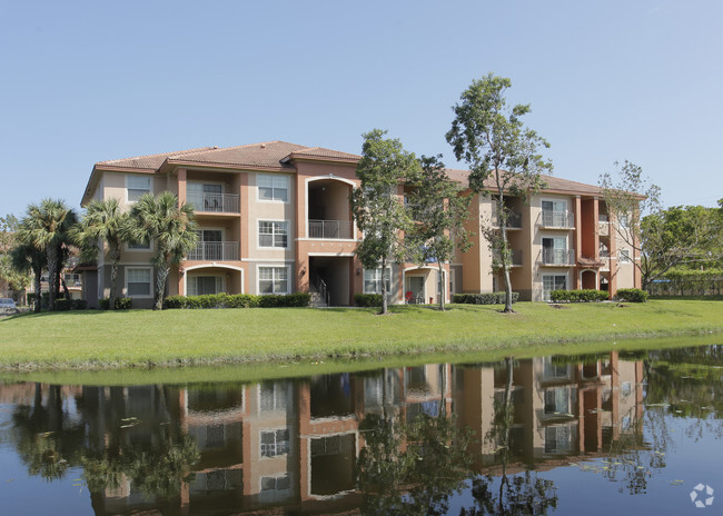 Building Photo - City Center Apartments