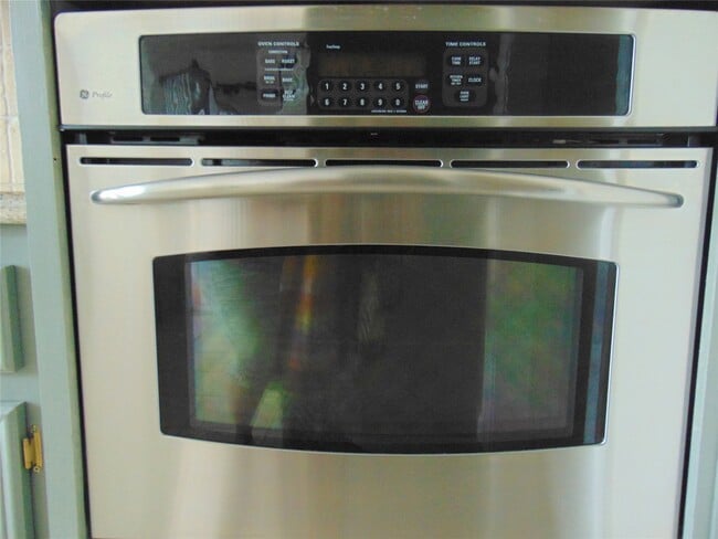 Building Photo - 1739 Lakewinds Dr