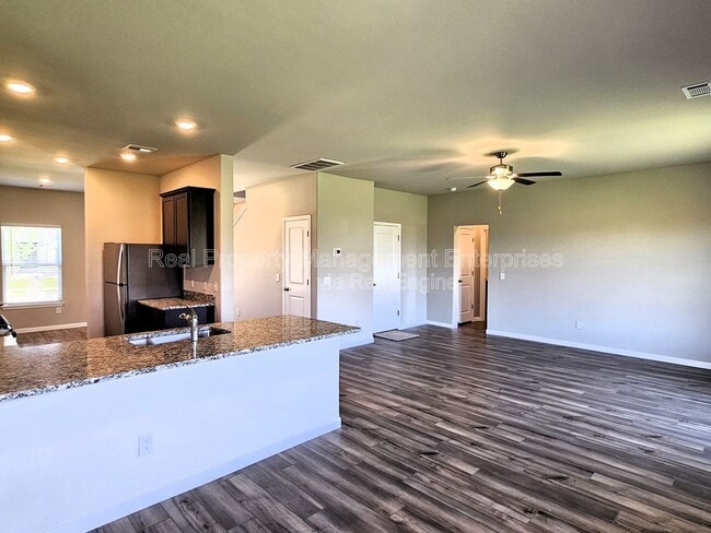 Building Photo - 1616 Amaranth Ln