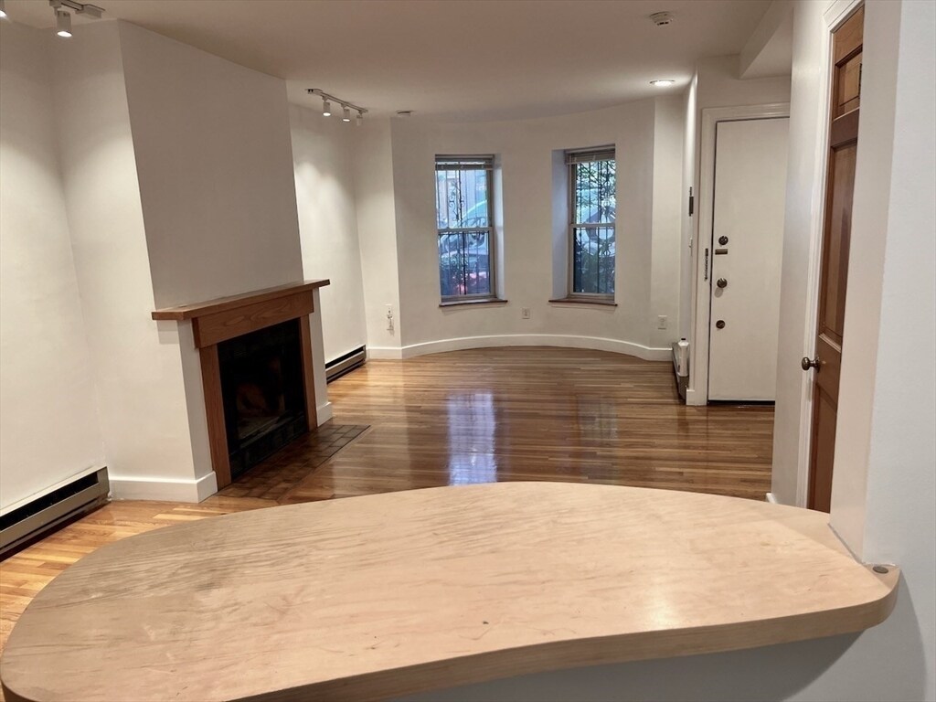 Building Photo - 236 W Canton St