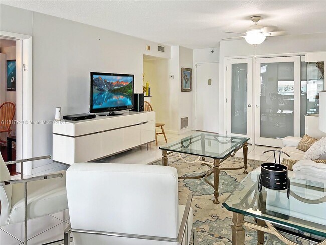 Building Photo - 9511 Collins Ave