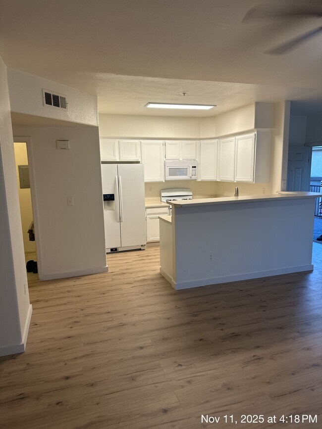 Building Photo - 7143 S Durango Dr