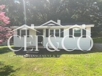 Building Photo - Cozy 2 bedroom 1 bathroom home now available in Moore