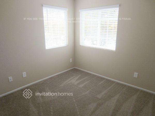 Building Photo - 44743 Johnston Dr