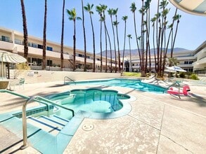 Building Photo - AVAILABLE NOW!! Studio - 1 Bathroom Condo near Downtown Palm Springs!