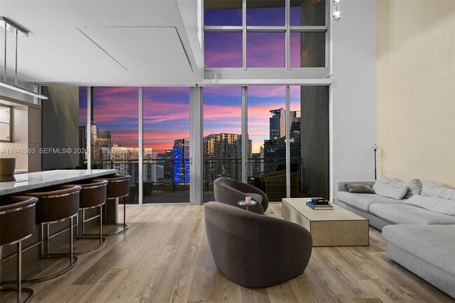 Building Photo - 90 SW 3rd St