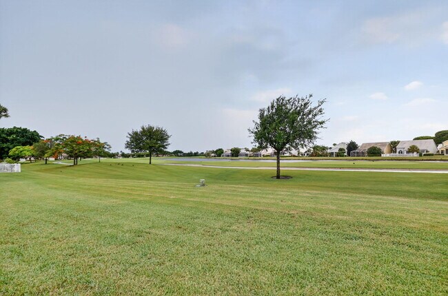 Building Photo - 8081 Cassia Dr