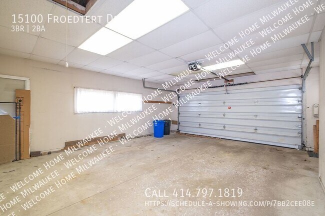 Building Photo - Discover the charm of living in Elm Grove ...