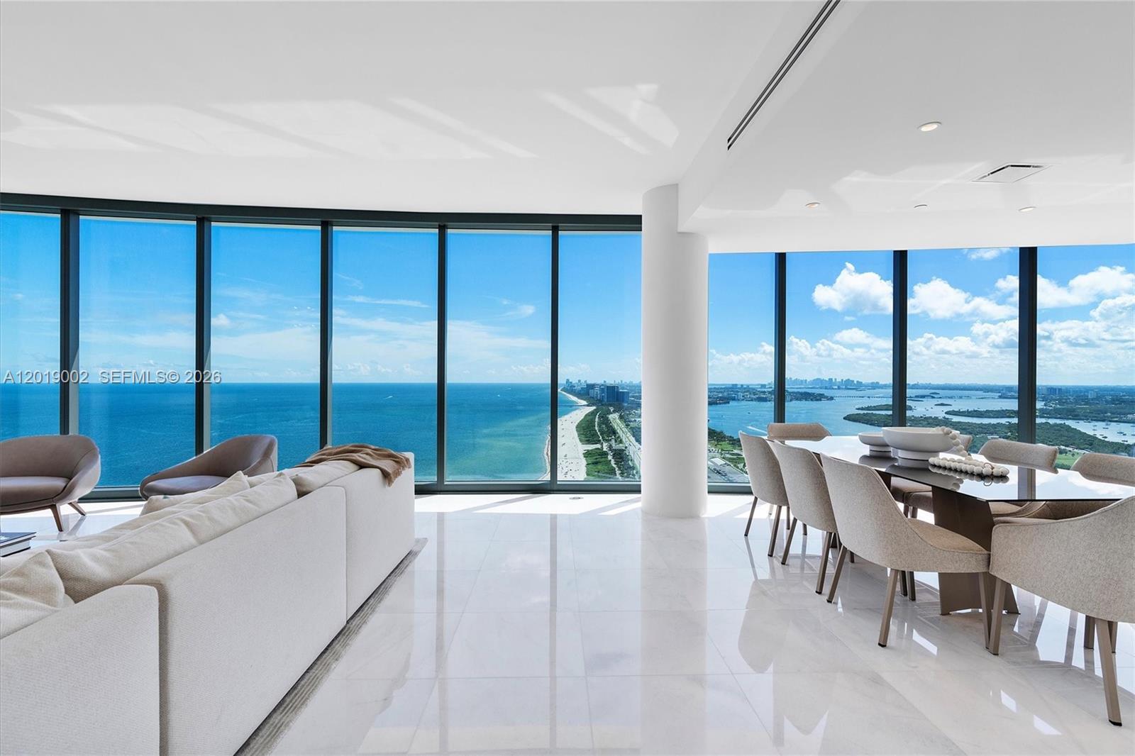 Building Photo - 15701 Collins Ave