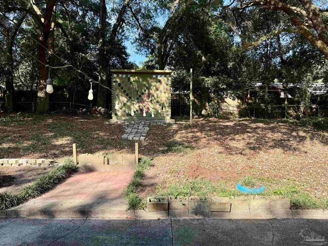 Building Photo - 5071 Springhill Dr