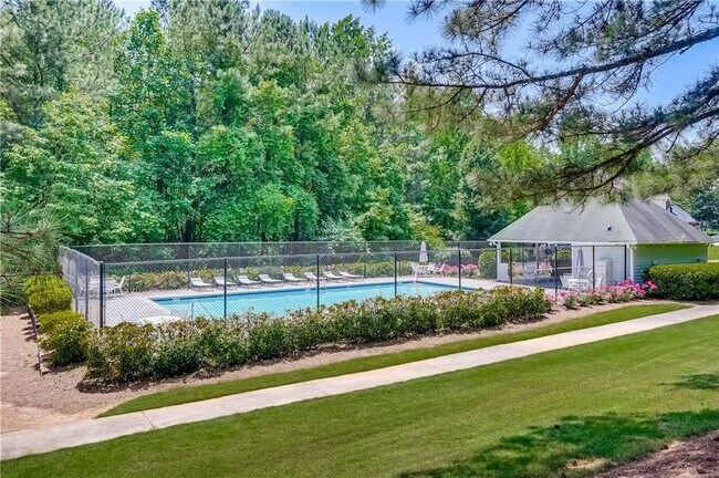 Building Photo - 2254 Caneridge Trail SW