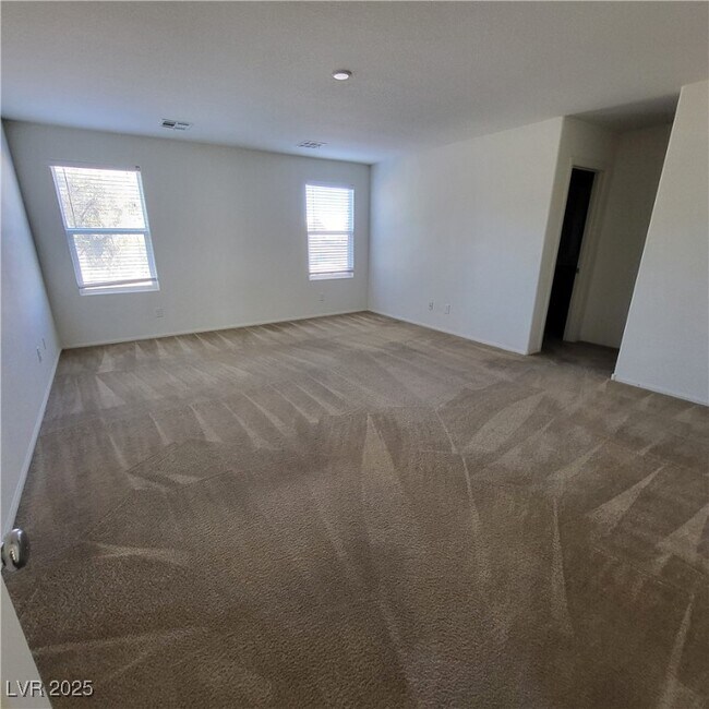 Building Photo - 9282 Keystone Ridge Ave