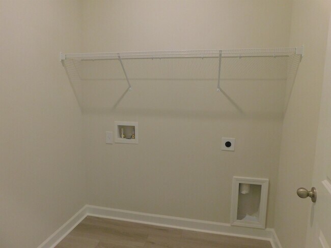 Building Photo - 976 Maya Layne Dr