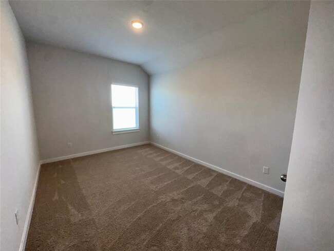 Building Photo - 102 Milo Dr
