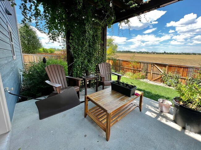 Building Photo - Beautiful 5 Bed House in North Fort Collins!
