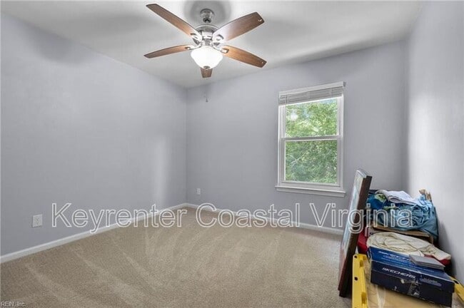 Building Photo - 180 Kristen Ln