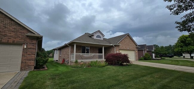 Building Photo - 40184 Long Horn Dr