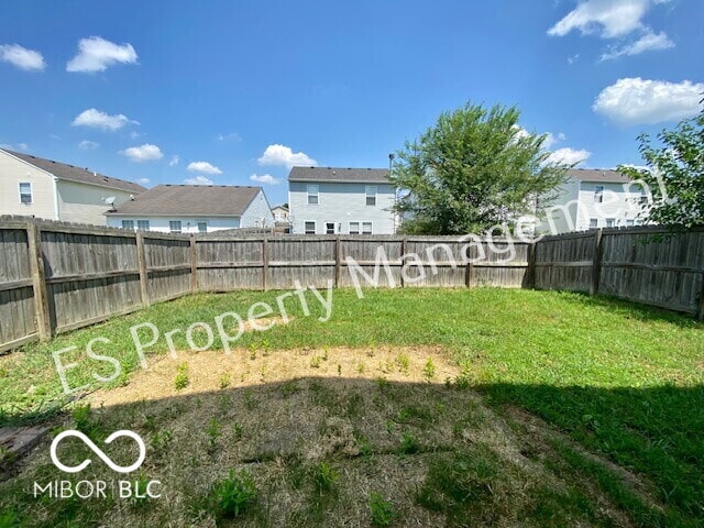 Building Photo - 10902 Glenayr Dr