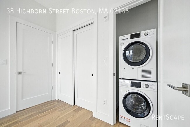 Primary Photo - 38 Hichborn St