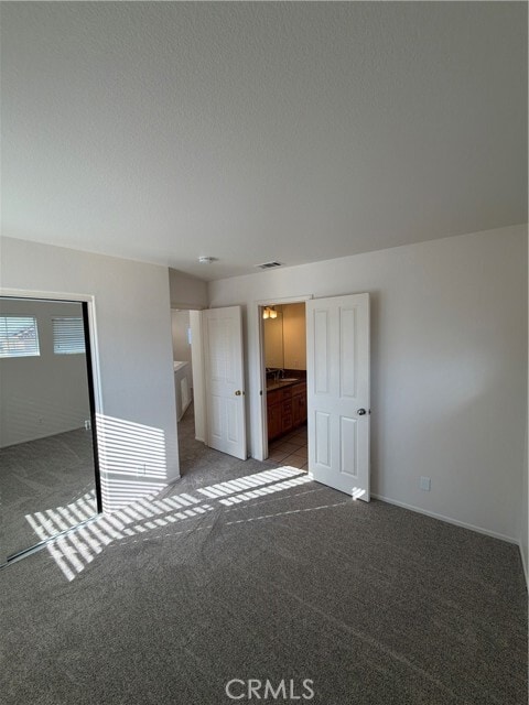 Building Photo - 17 Pastora