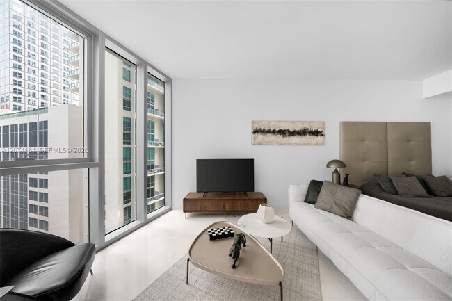 Building Photo - 300 Biscayne Blvd Way
