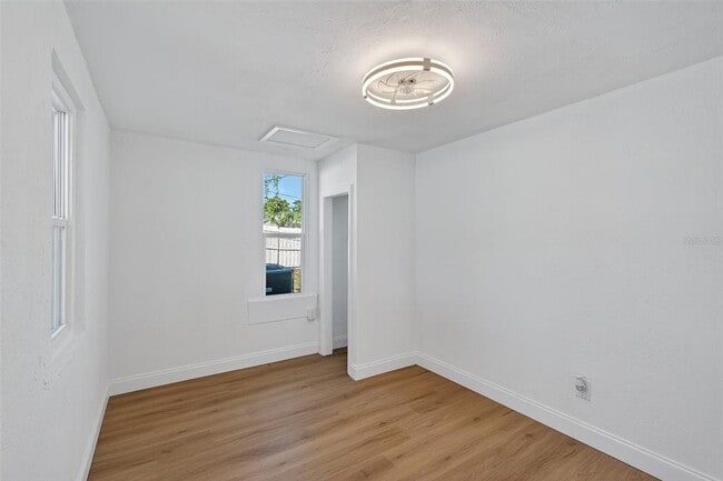 Building Photo - 4545 12th Ave S