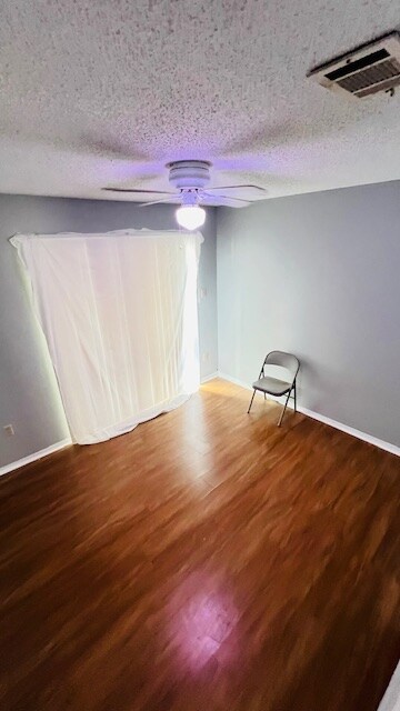 Building Photo - 2707 Mt Laurel Dr