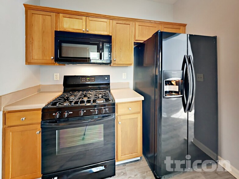Building Photo - 117 Weatherford Way