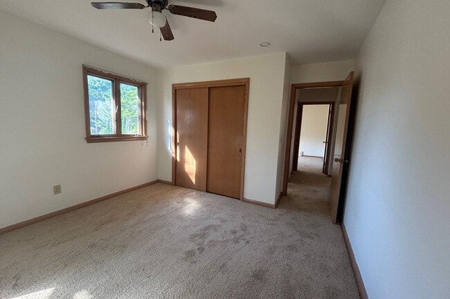 Building Photo - 2406 Fremont Ave